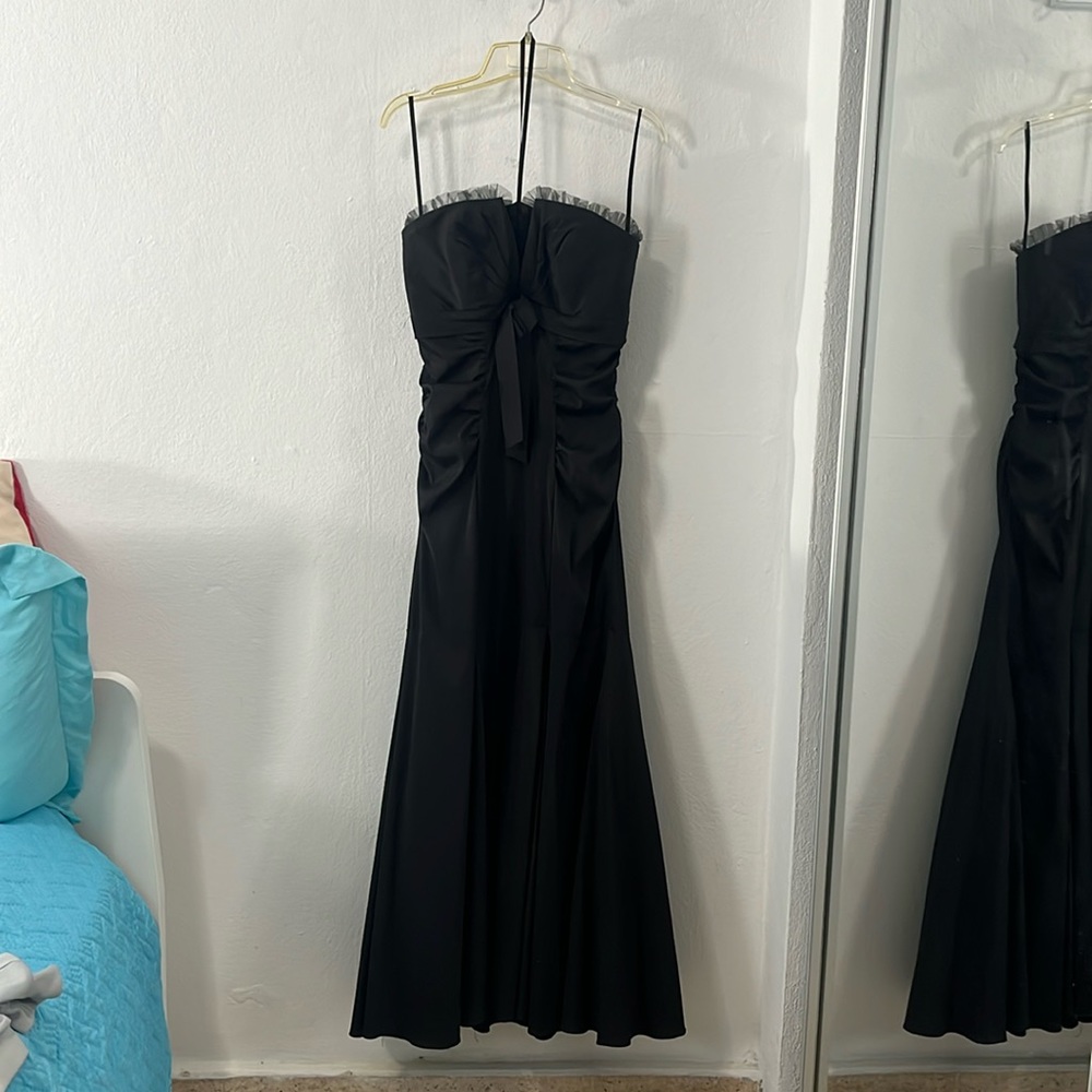 Black Dress for Prom Season or Special Events. For people around 5ft.